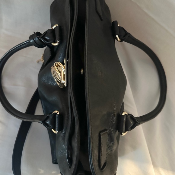 Michael Kors Medium Hamilton Satchel - Picture 7 of 10